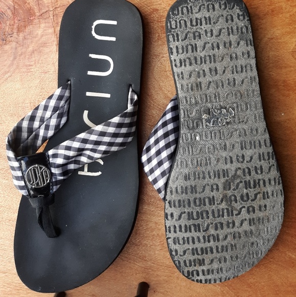 Flip flops - Picture 3 of 4